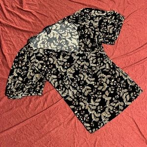 ❤️Nine West Blouse